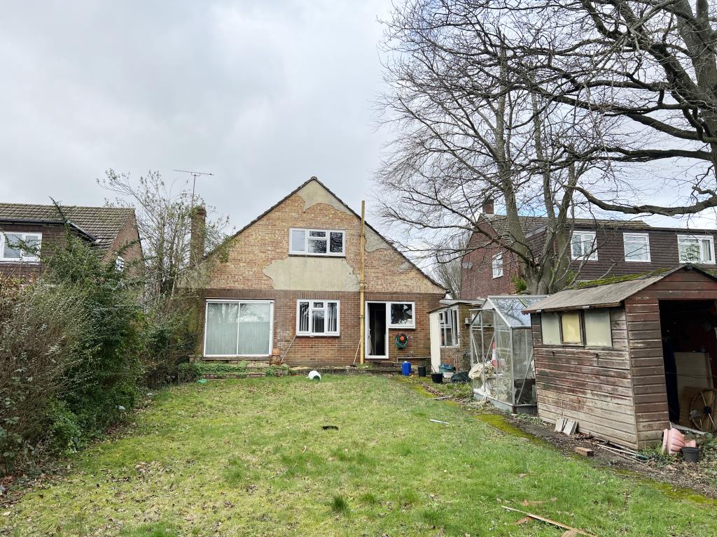 Lot: 139 - DETACHED THREE-BEDROOM CHALET BUNGALOW IN NEED OF IMPROVEMENT - Rear elevation